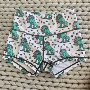 High waisted booty short